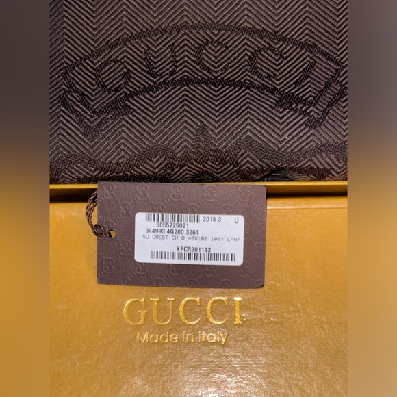 BLACK FRIDAY SALE - Gucci Brown Striped Wool Crest Scarf NWT - Picture 6 of 11